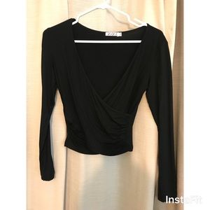 Long sleeve crop top